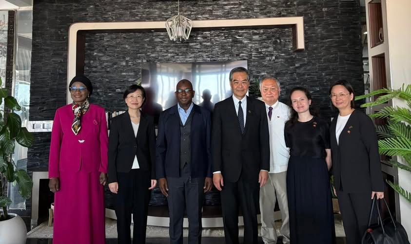 Coopération internationale : le Ministre de l'Éducation nationale reçoit une délégation de la GX Foundation de Hong Kong